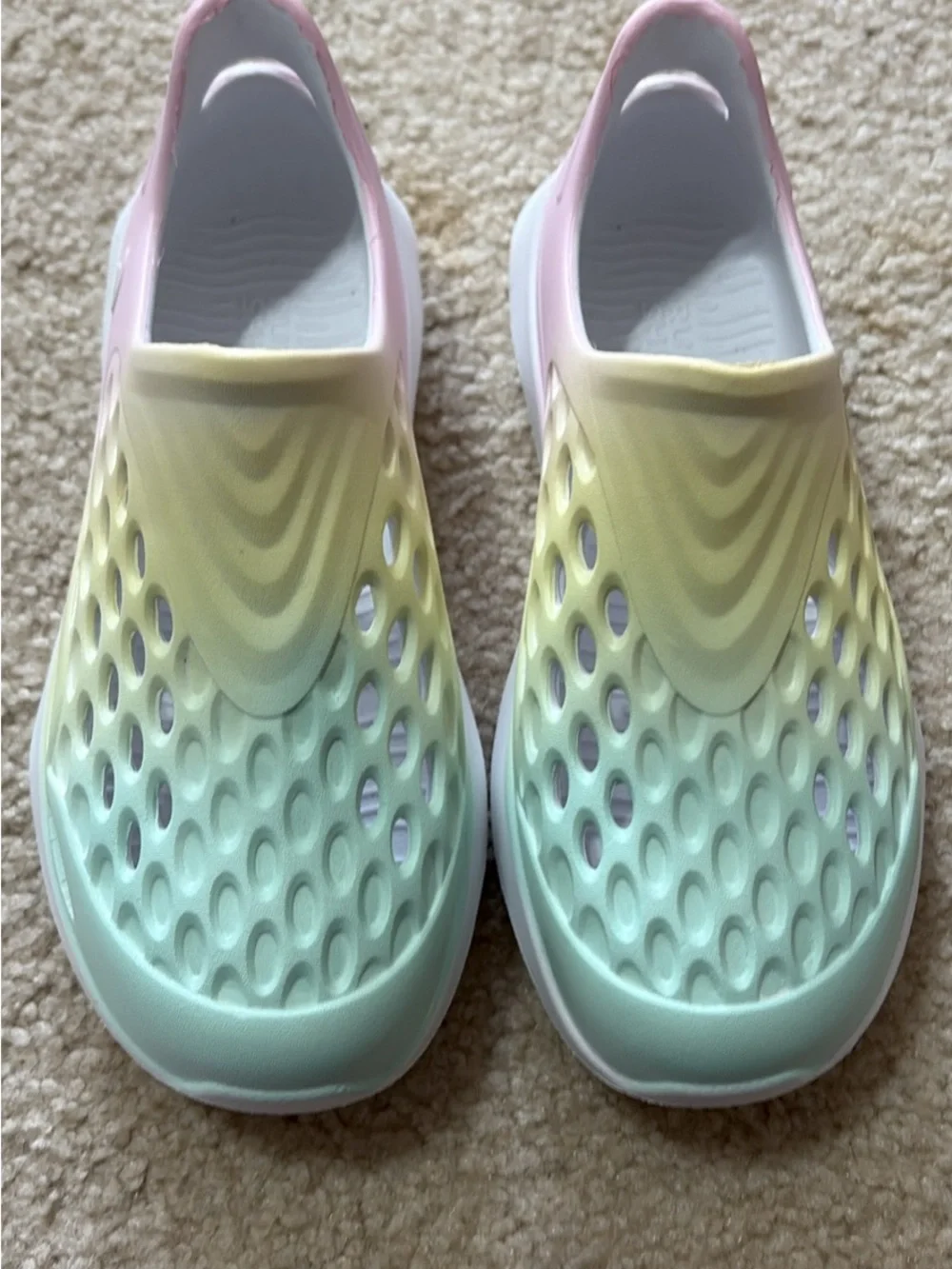 Kids Pastel Gradient Slip-On Water Shoes Size 13